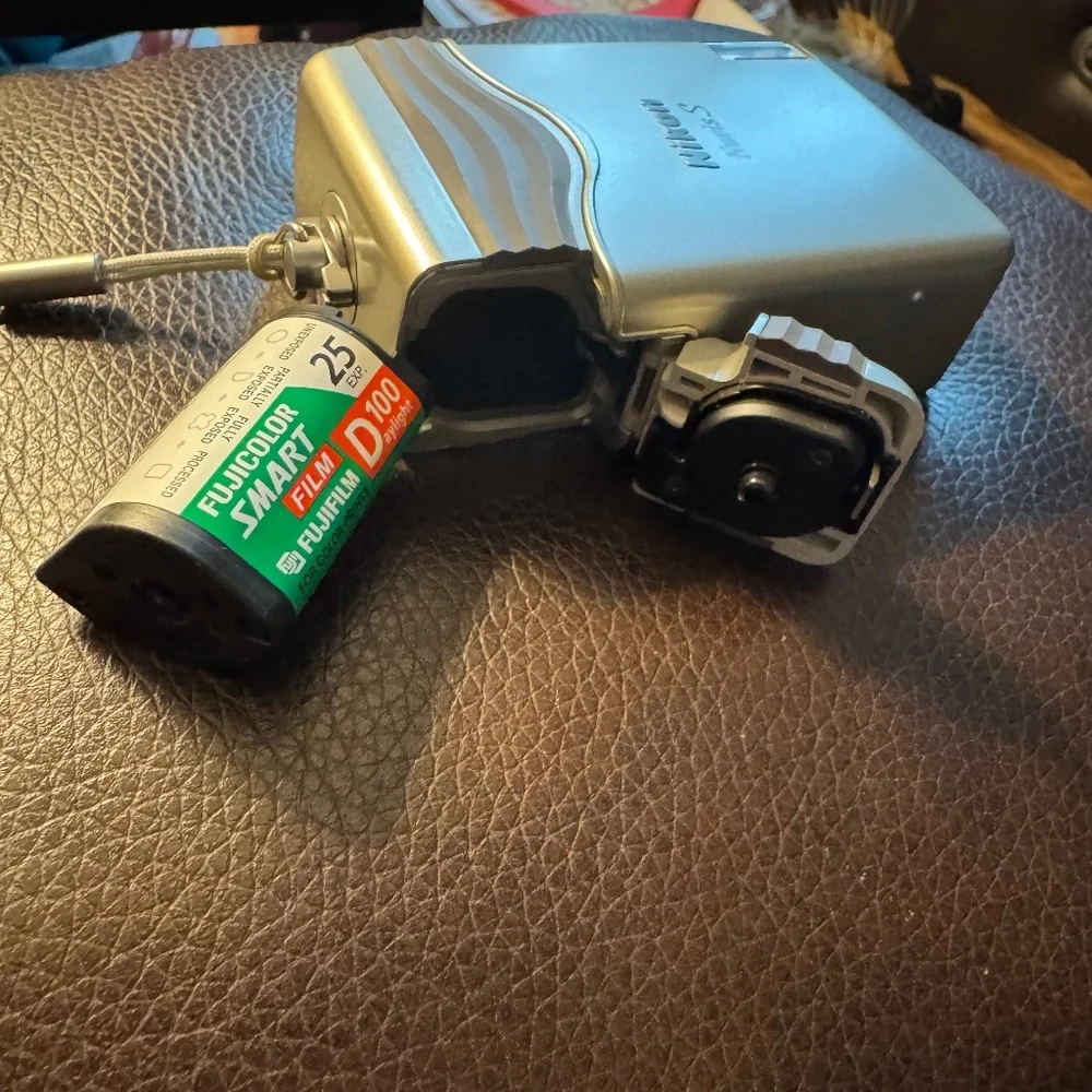 Nikon Nuvis S